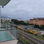Comodo Al Mare E Stazione Apartament