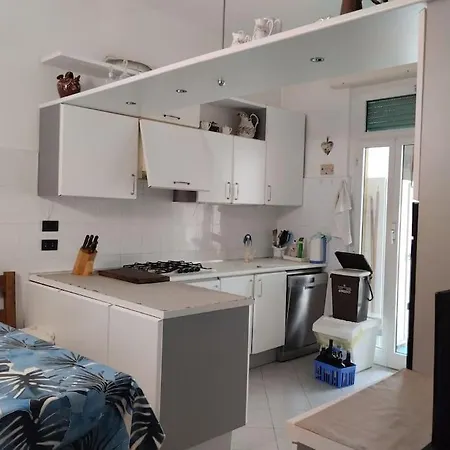 Apartment Comodo Al Mare E Stazione Chiavari